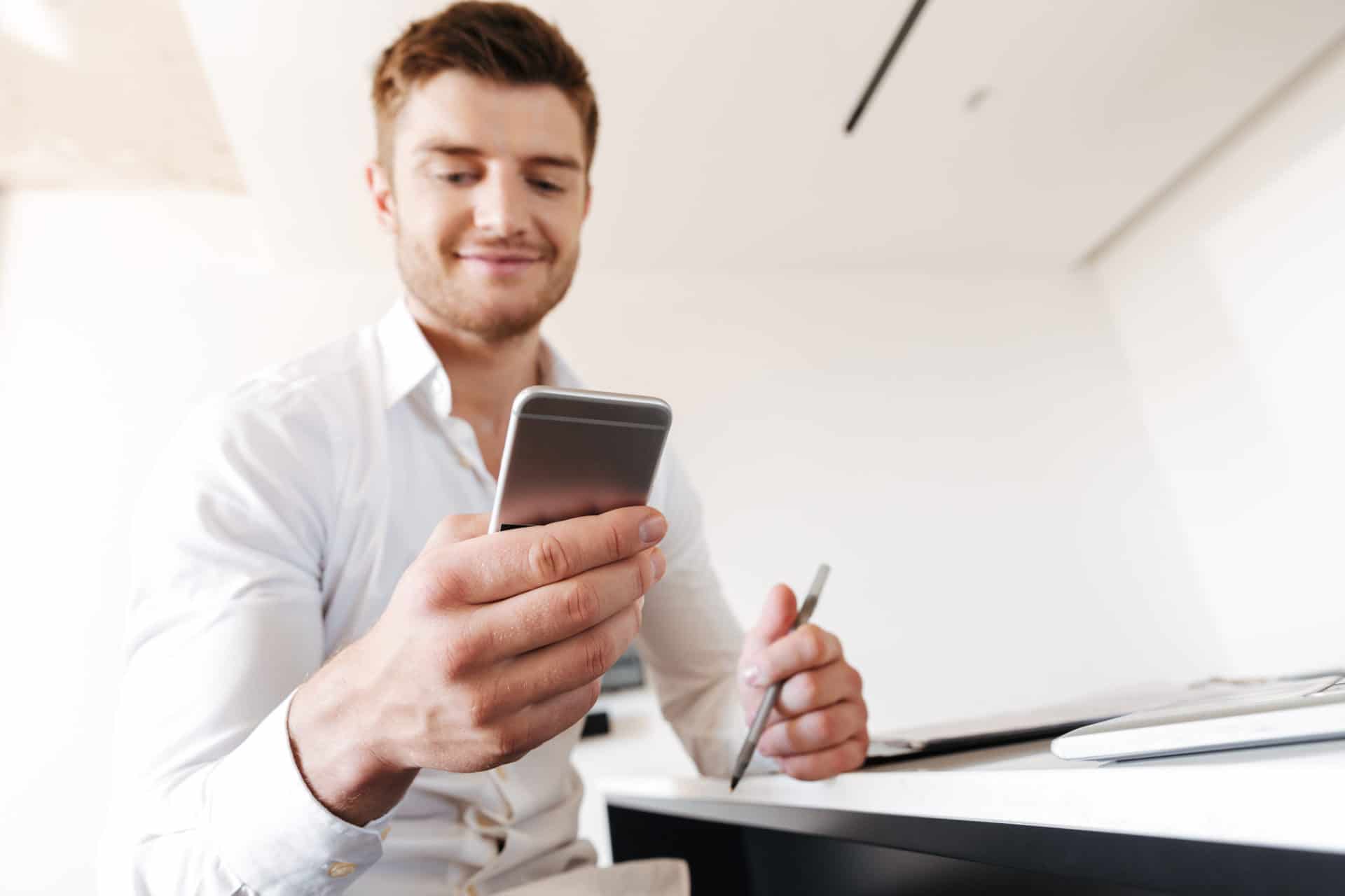 You are currently viewing 9 Simple Ways Mobile Learning Engages Your Workforce